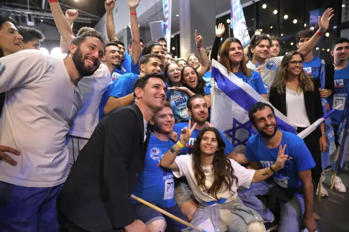 Israele, scrutinio al 72%: il blocco di Netanyahu sale a 54 seggi - © Ansa