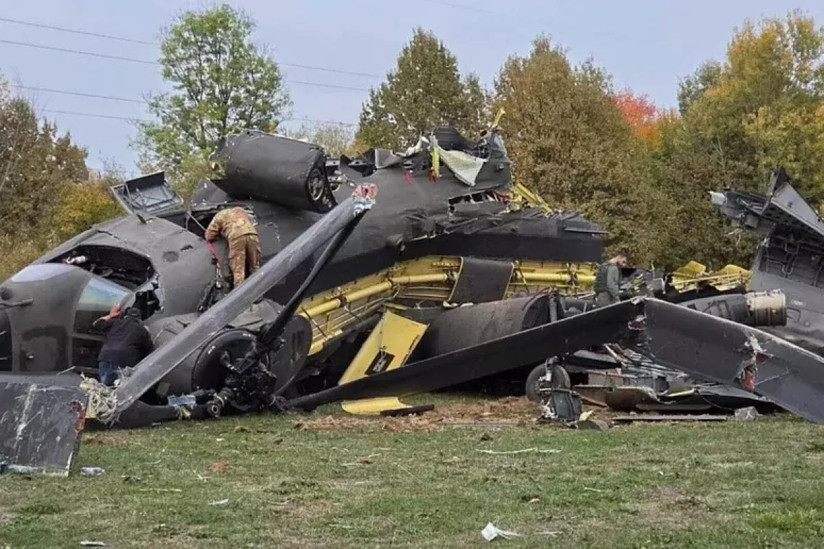 Elicottero caduto in Bosnia, Meloni ricorda i quattro militari: "Servivano l’Italia" - © Ansa