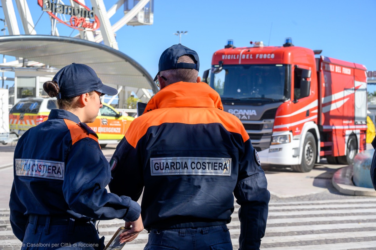 esercitazione in mare riccione