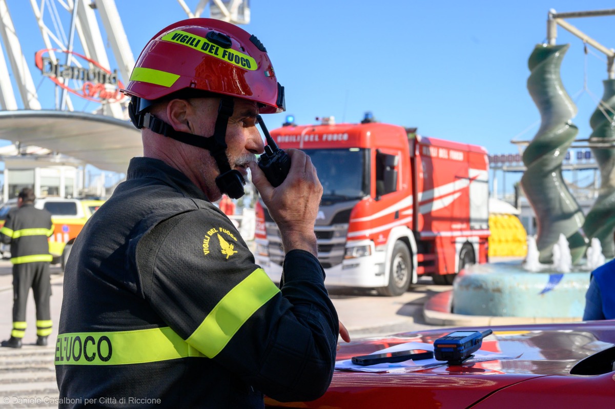 esercitazione in mare riccione