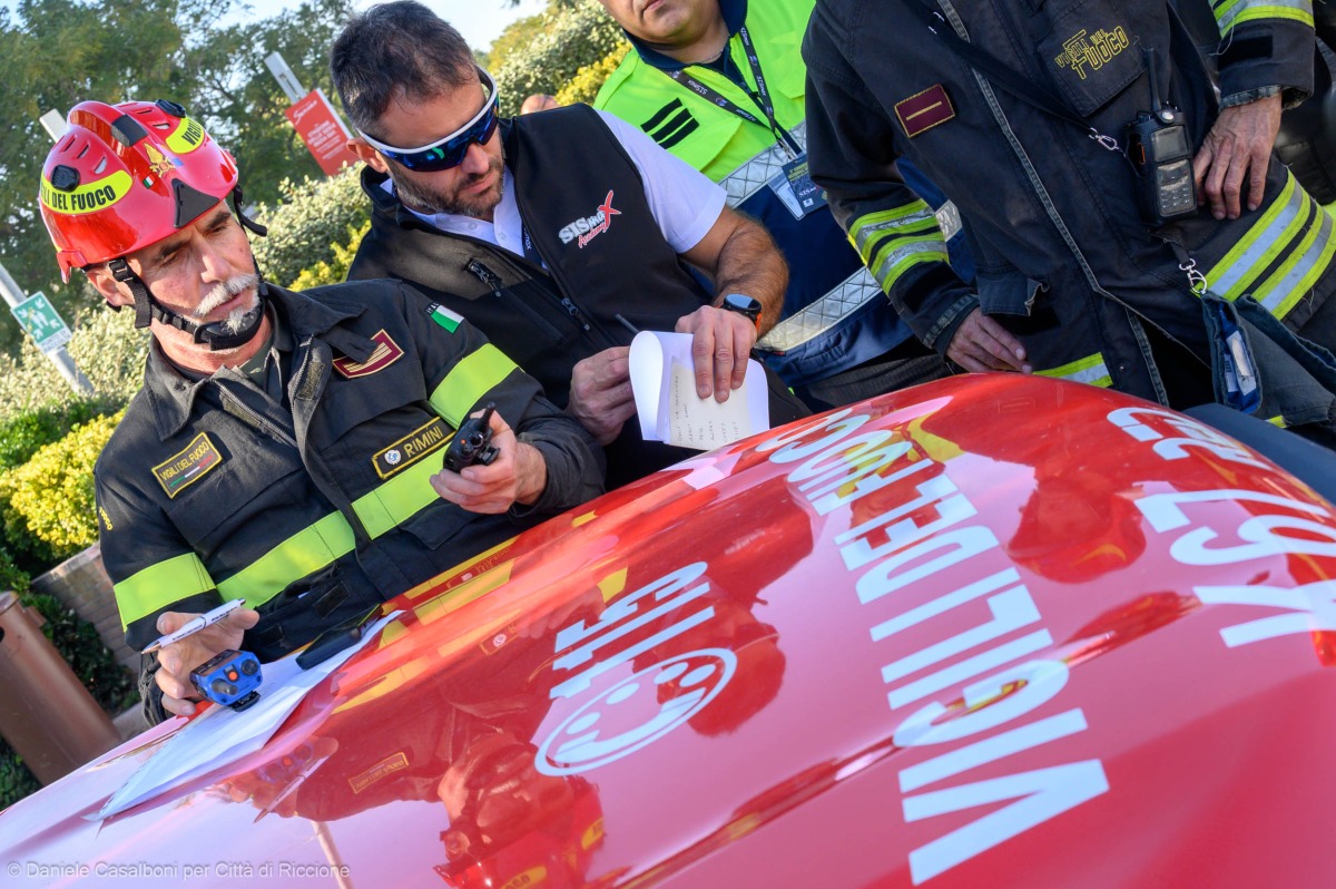 esercitazione in mare riccione